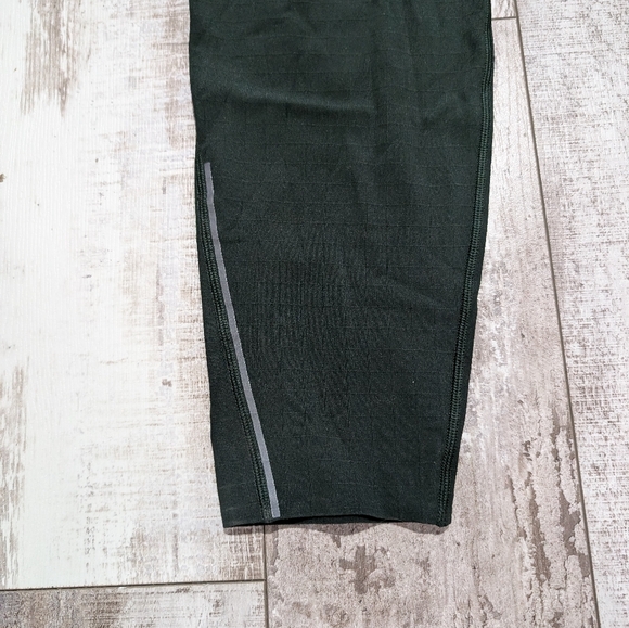 Lululemon Surge Warm Tight emerald green size xl - Picture 5 of 8